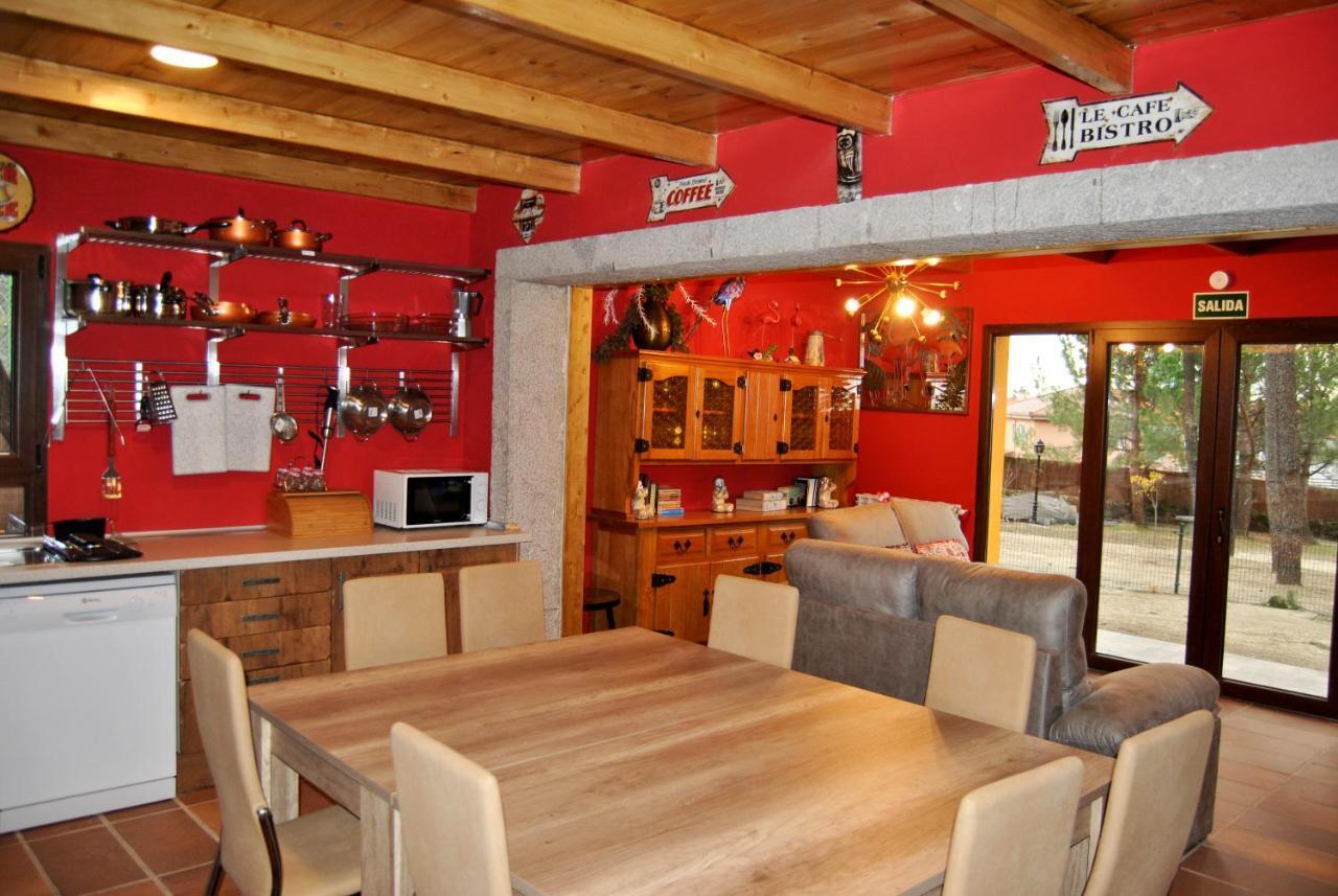 Complejo Casas Rurales Mansiones Y Villas Deluxe Collado Mediano Εξωτερικό φωτογραφία