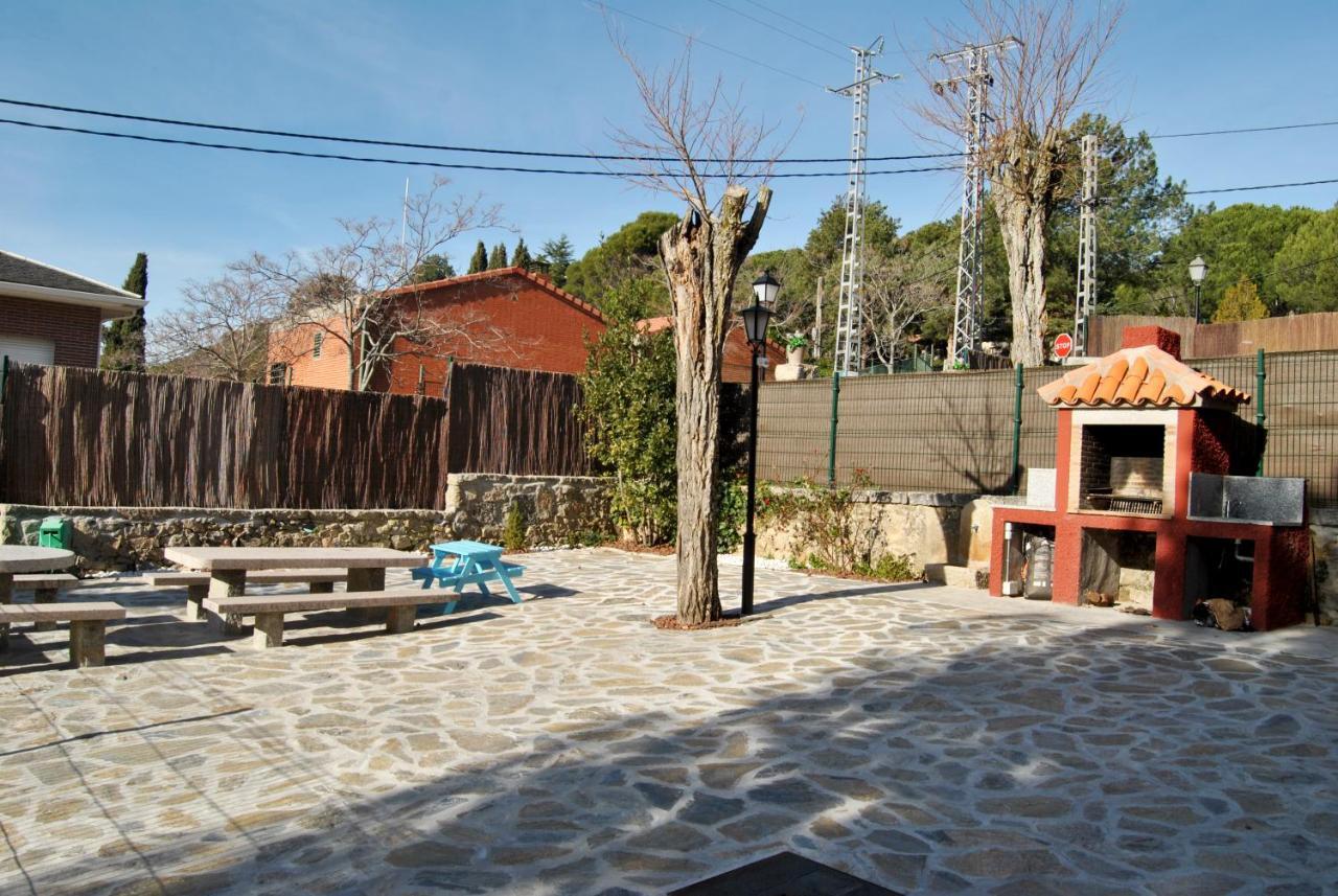 Complejo Casas Rurales Mansiones Y Villas Deluxe Collado Mediano Εξωτερικό φωτογραφία