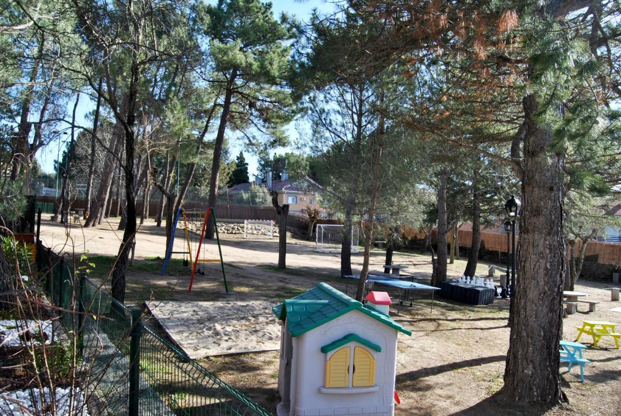 Complejo Casas Rurales Mansiones Y Villas Deluxe Collado Mediano Εξωτερικό φωτογραφία