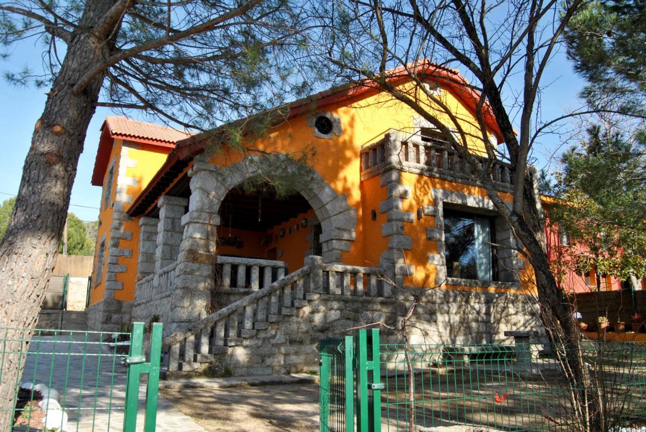 Complejo Casas Rurales Mansiones Y Villas Deluxe Collado Mediano Εξωτερικό φωτογραφία