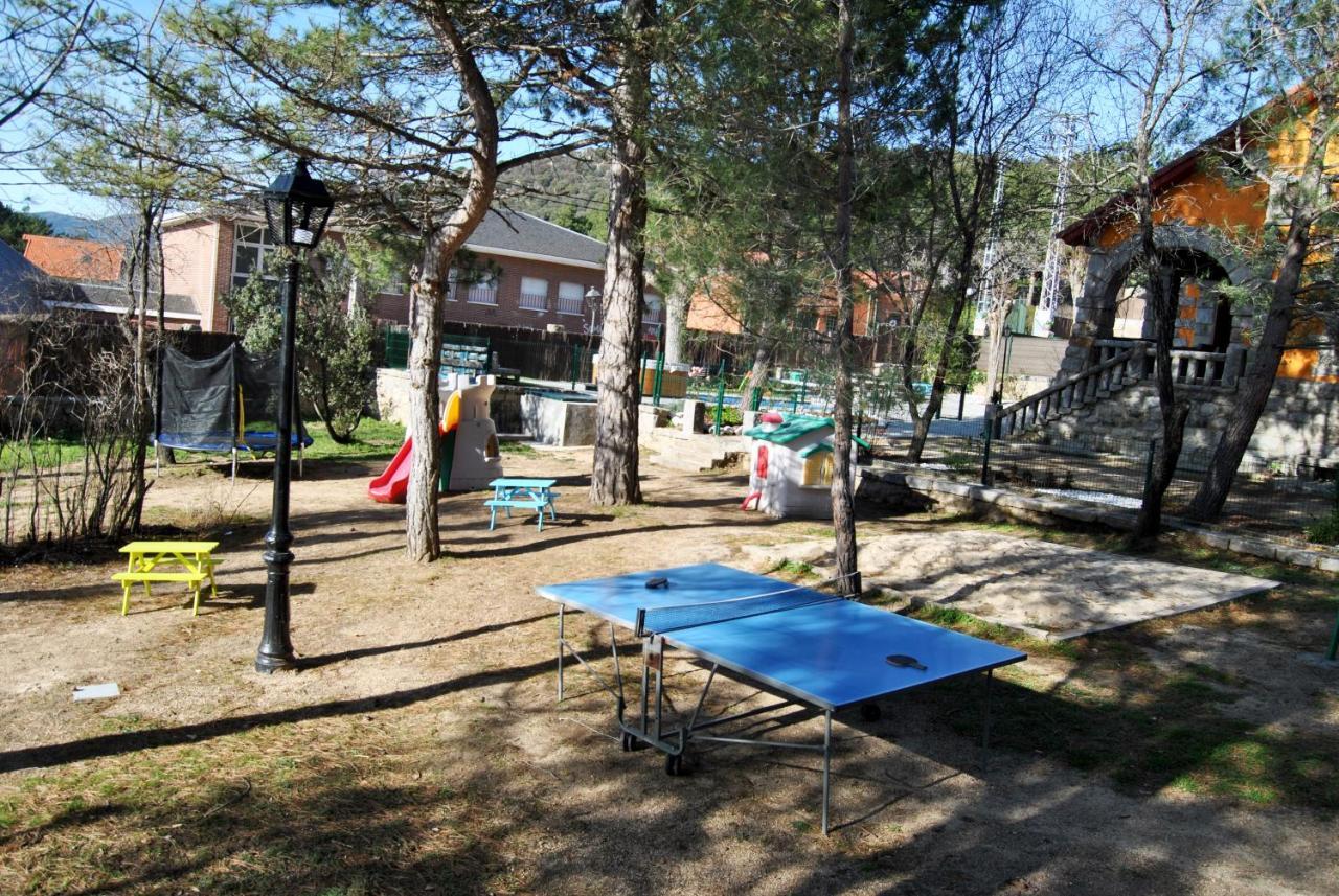 Complejo Casas Rurales Mansiones Y Villas Deluxe Collado Mediano Εξωτερικό φωτογραφία