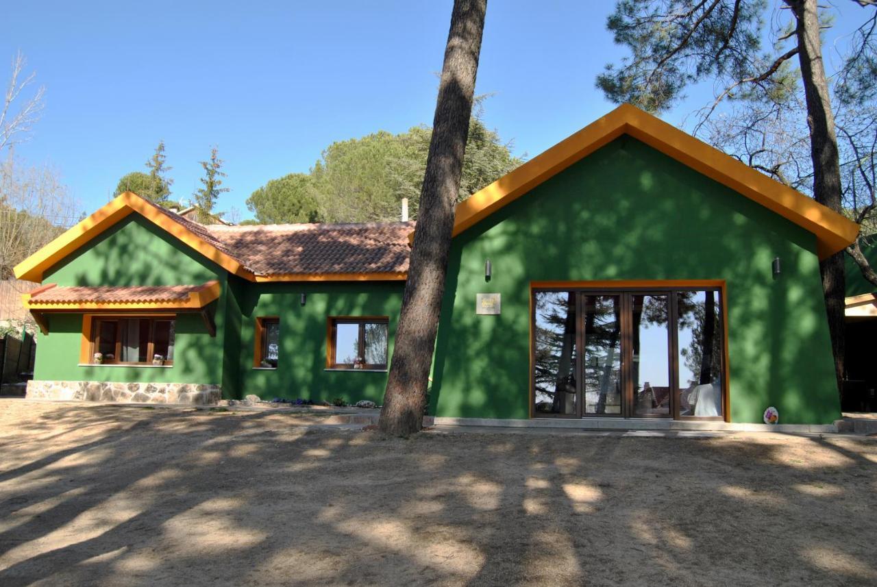Complejo Casas Rurales Mansiones Y Villas Deluxe Collado Mediano Εξωτερικό φωτογραφία
